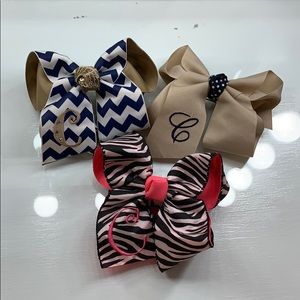 “C” Initial Hairbows!!